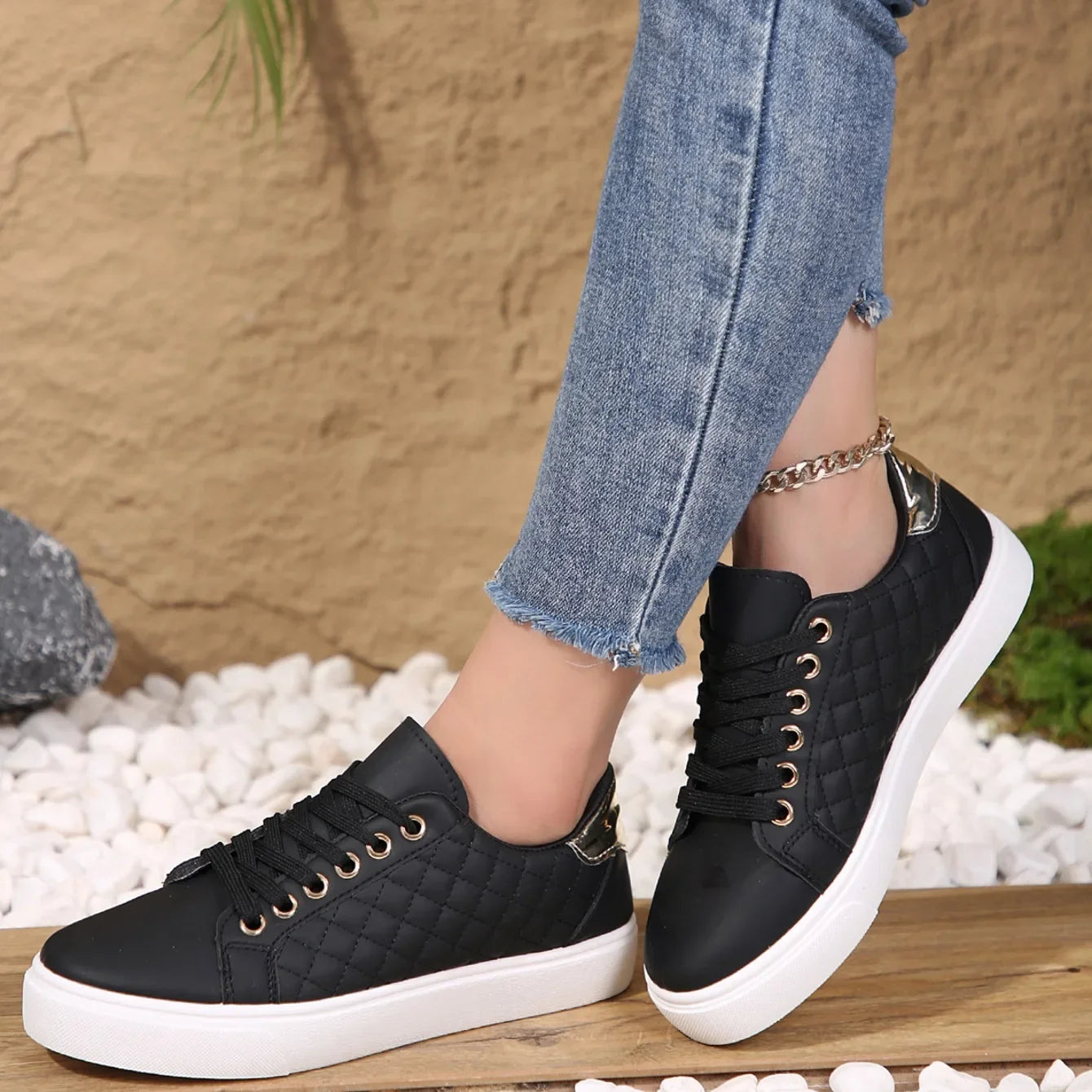 Women Sneakers 2024 Spring New Fashion Breathable Loafers Soft Sole Walking Casual Sneaker Comfortable Shallow Outdoor Sneakers