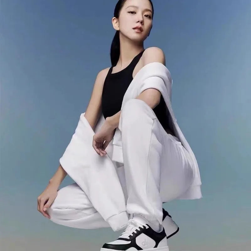 White sneakers, classic black and white running shoes, thick soled height increasing versatile fashion couple casual shoes