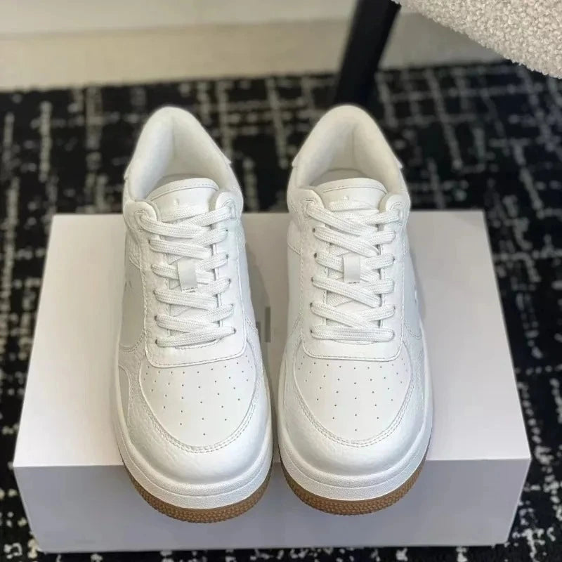 White sneakers, classic black and white running shoes, thick soled height increasing versatile fashion couple casual shoes