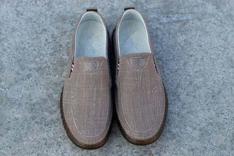 Breathable Sneakers Slip-on Men's Casual Shoes Leisure Sale 2024 Trend Elegant Male Shoe Vulcanize Classic Original In Promotion