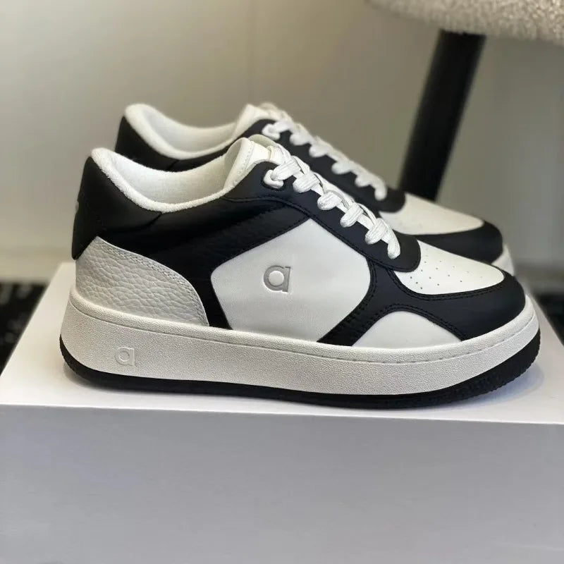 White sneakers, classic black and white running shoes, thick soled height increasing versatile fashion couple casual shoes