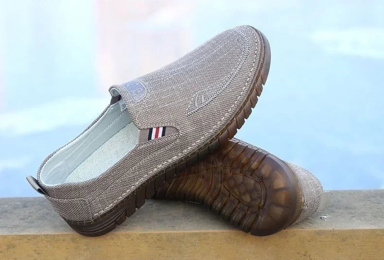 Breathable Sneakers Slip-on Men's Casual Shoes Leisure Sale 2024 Trend Elegant Male Shoe Vulcanize Classic Original In Promotion
