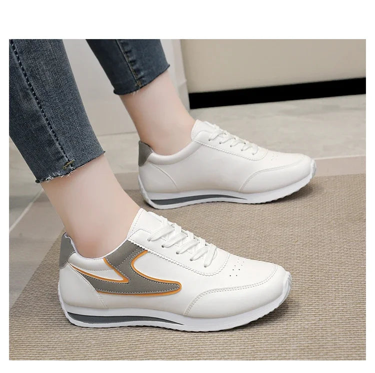 Sneakers Women New Sports Shoes Women's Small White Shoes Fashion Comfort Sneakers All-match Lightweight Casual Running Shoes